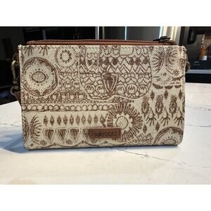 Sakroots Crossbody Wallet Purse  Meadow Elephant Never Used